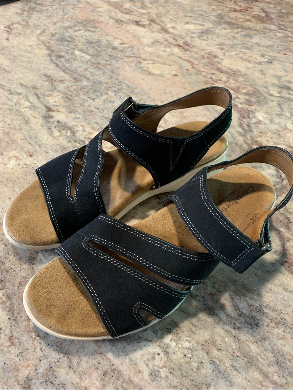 Comfortiva Black Open-Toe Slingback Sandals Size 9W
